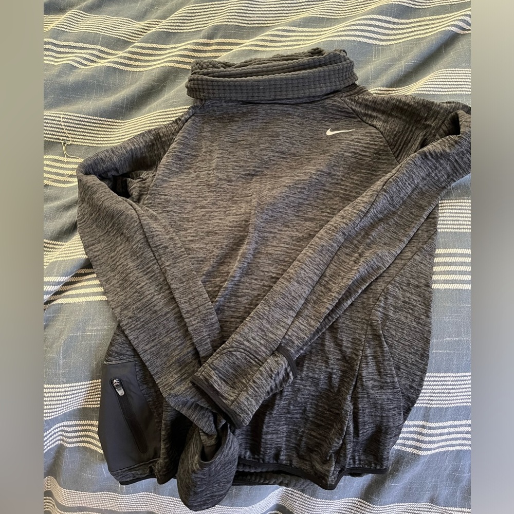 Nike Running Pullover With Neck Coverage - image 1